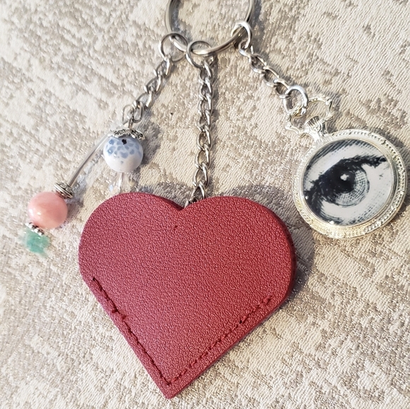 LUXURY MYSTICAL BAG CHARM VICTORIAN COACH BIRKIN ACCESSORY RED HEART POUCH ART - Picture 4 of 6